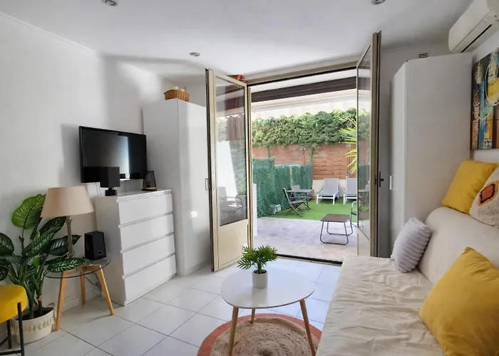Daire Croisette, With Garden, Air Conditioning