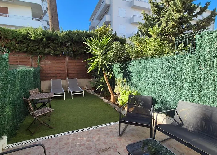 Croisette, With Garden, Air Conditioning *